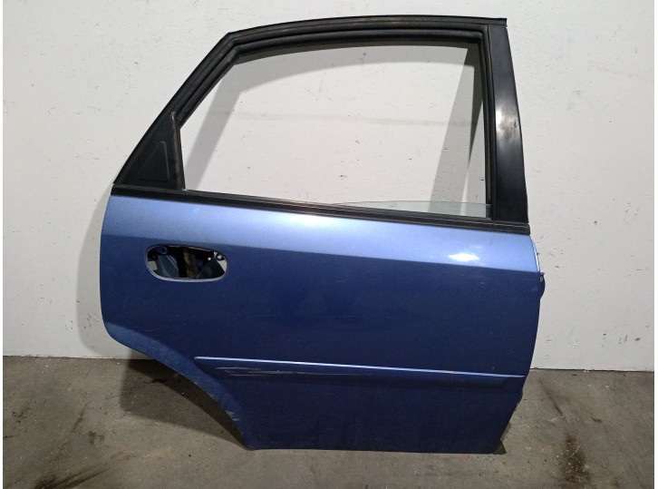 Recambio de puerta trasera derecha para daewoo nubira berlina 1.6 cat referencia OEM IAM 96547684 96547684 