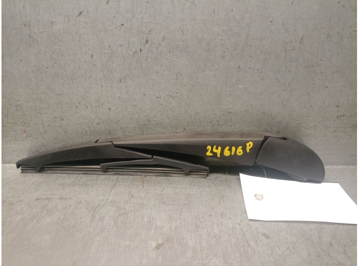 Recambio de brazo limpia trasero para toyota auris 1.8 16v (híbrido) referencia OEM IAM 8524102060 8524102060 