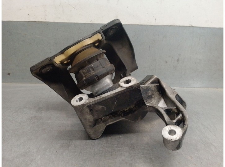 Recambio de soporte motor derecho para volvo xc90 ii (256) d5 awd referencia OEM IAM 31430490 31430490 