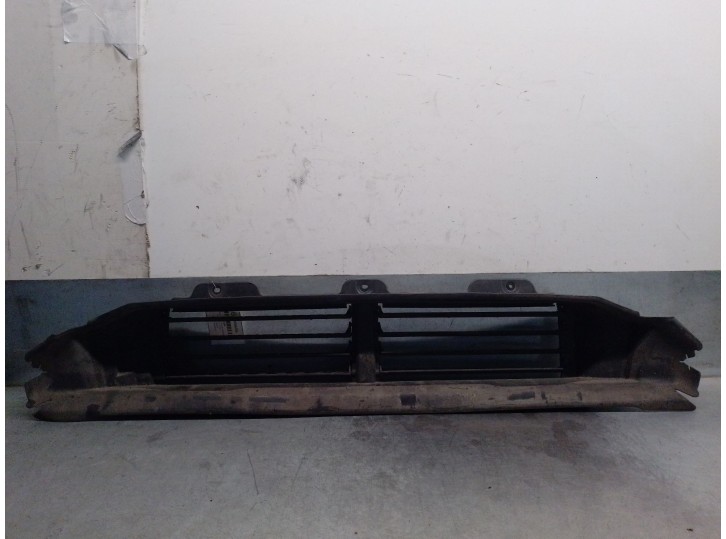 Recambio de calandra delantera de radiador para volvo xc90 ii (256) d5 awd referencia OEM IAM 31353797 31353797 