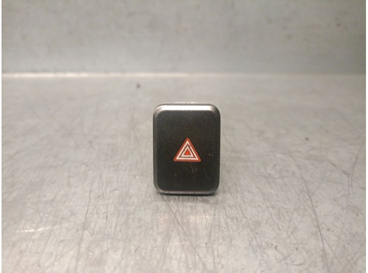 Recambio de warning para toyota auris 1.8 16v (híbrido) referencia OEM IAM 8433202180 8433202180 