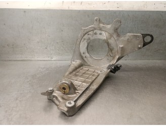 Recambio de soporte bomba inyeccion para peugeot 306 berlina 3/4/5 puertas (s2) 1.9 diesel referencia OEM IAM 9625176310 192640 