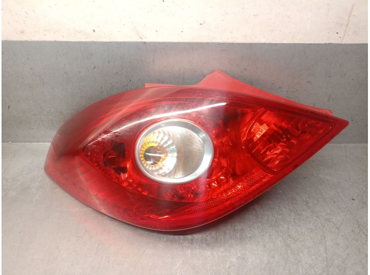 Recambio de piloto trasero izquierdo para opel corsa d 1.3 16v cdti cat (z 13 dth / l4i) referencia OEM IAM 13186350 1222132 890