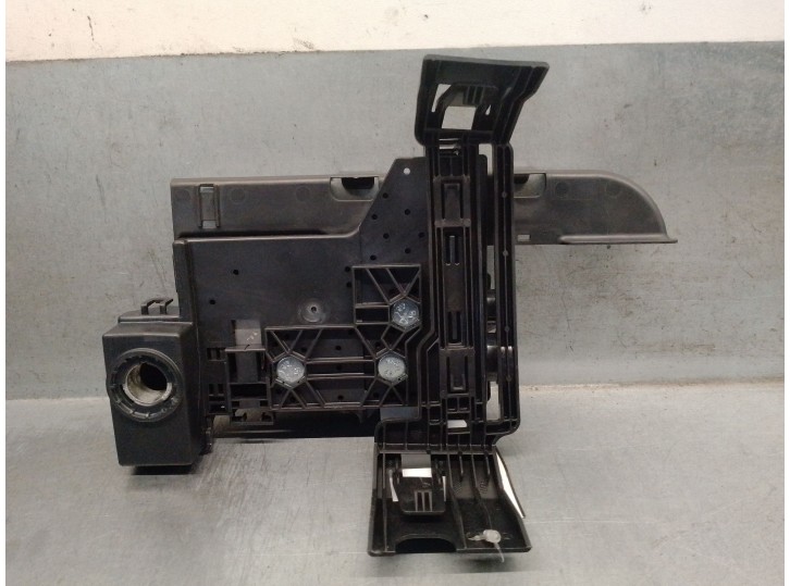 Recambio de caja reles / fusibles para volvo xc90 ii (256) d5 awd referencia OEM IAM 31450530  