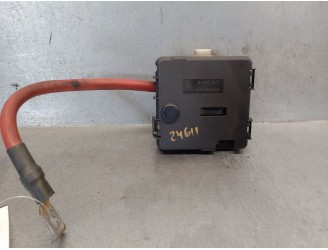 Recambio de caja reles / fusibles para bmw serie 3 berlina (e46) 2.0 16v diesel cat referencia OEM IAM 8387551 