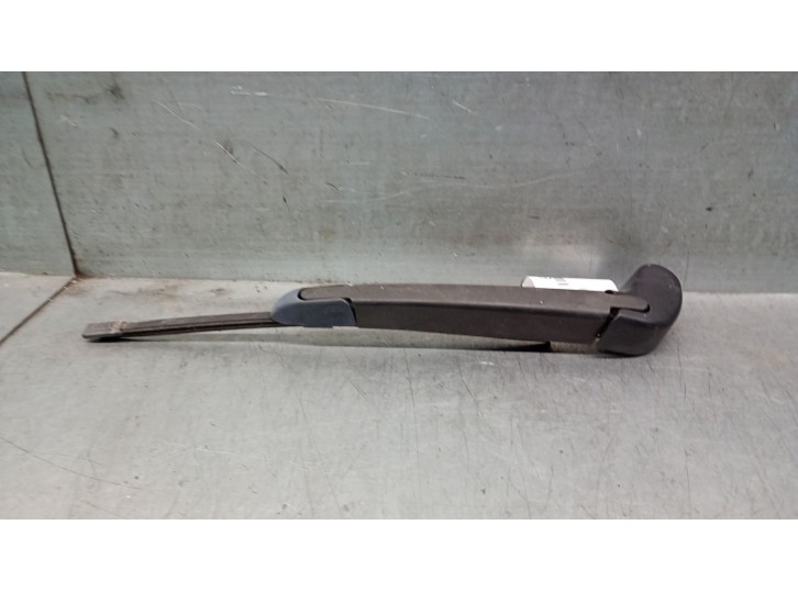 Recambio de brazo limpia trasero para jaguar f-pace (x761) 2.0 td4 referencia OEM IAM HK8317406AA T4A6077 