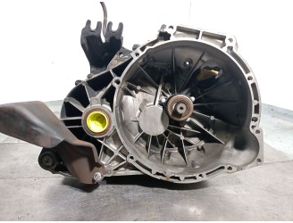 Recambio de caja cambios para ford focus berlina (cap) 1.8 tdci turbodiesel cat referencia OEM IAM 6M5R7002ZA 1477480 T1GD205120