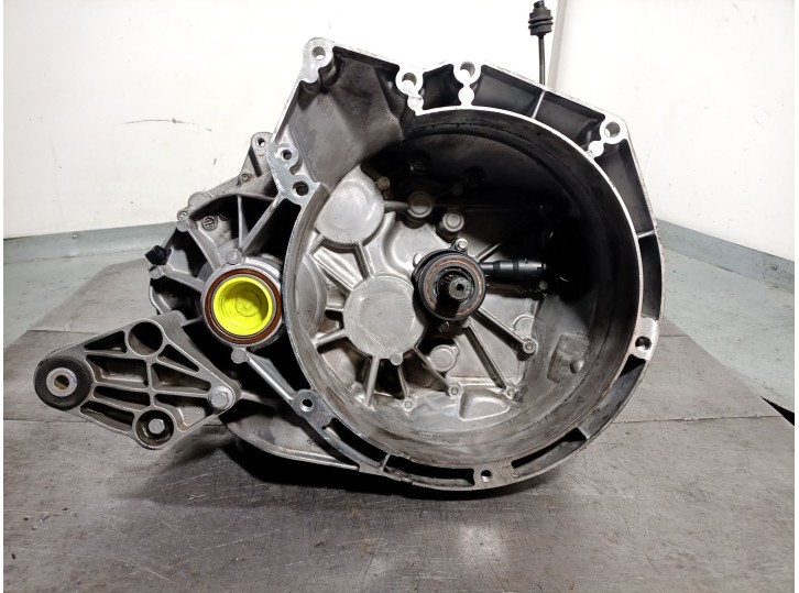 Recambio de caja cambios para ford focus iii 1.6 tdci referencia OEM IAM AV6R7002GG 2255744 TTFN0301111022301