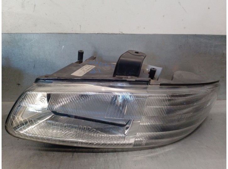 Recambio de faro izquierdo para chrysler voyager (gs) 3.8 v6 cat referencia OEM IAM 04576313AB 4897389AB 
