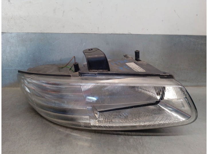 Recambio de faro derecho para chrysler voyager (gs) 3.8 v6 cat referencia OEM IAM 04576312AB 4897388AB 