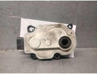 Recambio de motor apertura trampillas climatizador para ford kuga ii (dm2) 2.0 tdci referencia OEM IAM BM518476AC 1937763 