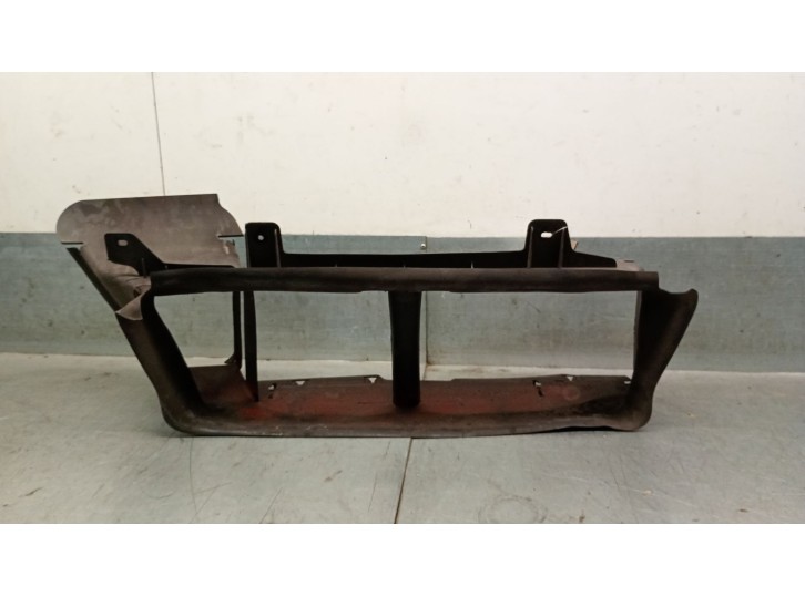 Recambio de calandra delantera de radiador para ford focus iii 1.6 tdci referencia OEM IAM BM518314CC 1719440 