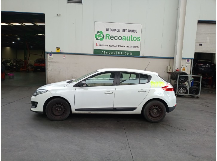 renault megane iii berlina 5 p del año 2014