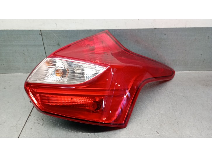 Recambio de piloto trasero derecho para ford focus iii 1.6 tdci referencia OEM IAM BM5113404AK 1825318 