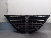 Recambio de rejilla delantera para ssangyong rodius i 2.7 xdi referencia OEM IAM 7945021010 7945021010 