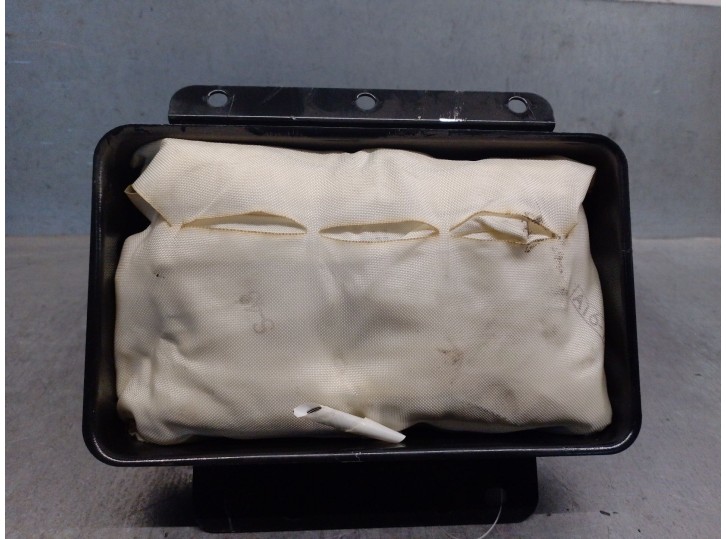 Recambio de airbag delantero derecho para ssangyong rodius i 2.7 xdi referencia OEM IAM 8621021000 8621021000 
