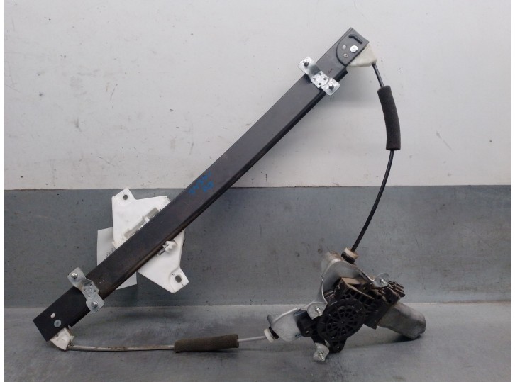 Recambio de elevalunas delantero izquierdo para ssangyong rodius i 2.7 xdi referencia OEM IAM 7233021000 7233021000 