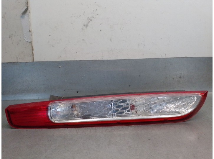 Replacement rear left tail light for Ford Focus Lim. (CB4) 1.8 TDCi turbodiesel cat OEM IAM reference 8M5113405A 1520769 