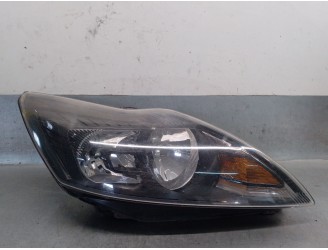 Replacement right headlight for Ford Focus Lim. (CB4) 1.8 TDCi turbodiesel cat OEM IAM reference 8M5113W029CE 8M5113100CF 