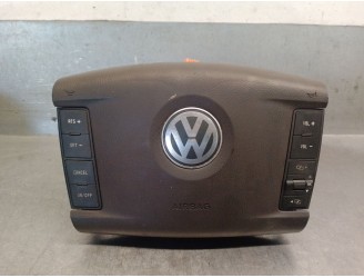 Replacement front left airbag for Volkswagen Touareg (7LA) 2.5 TDI OEM IAM reference 7L6880201E 3D0880203B 