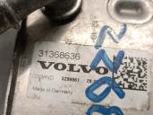 Recambio de enfriador aceite motor para volvo v40 hatchback (525) d2 referencia OEM IAM 31368636  