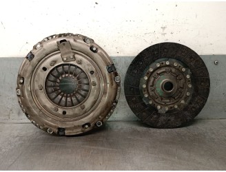 Recambio de kit embrague para ford focus lim. (cb4) 1.8 tdci turbodiesel cat referencia OEM IAM 124076510 1672435 
