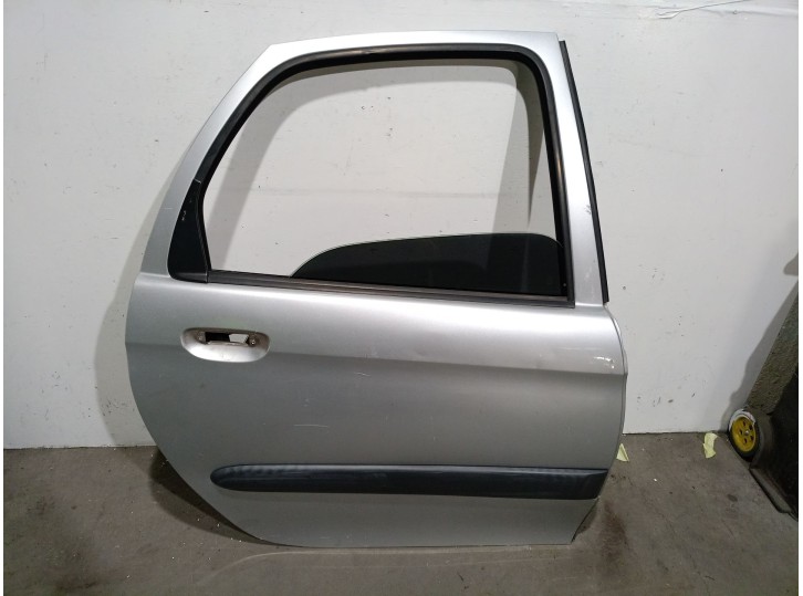 Recambio de puerta trasera derecha para citroën xsara picasso 1.6 16v hdi referencia OEM IAM 9008C7 9008C7 