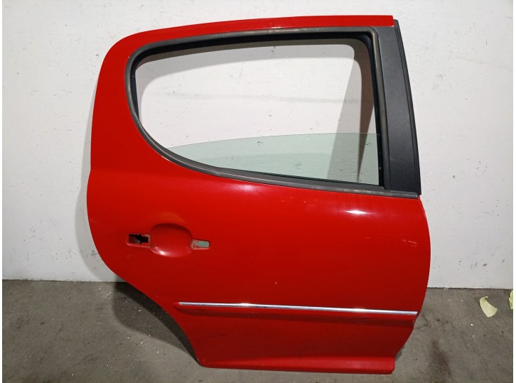 Recambio de puerta trasera derecha para peugeot 207 16v referencia OEM IAM 9008S6 9008S6 