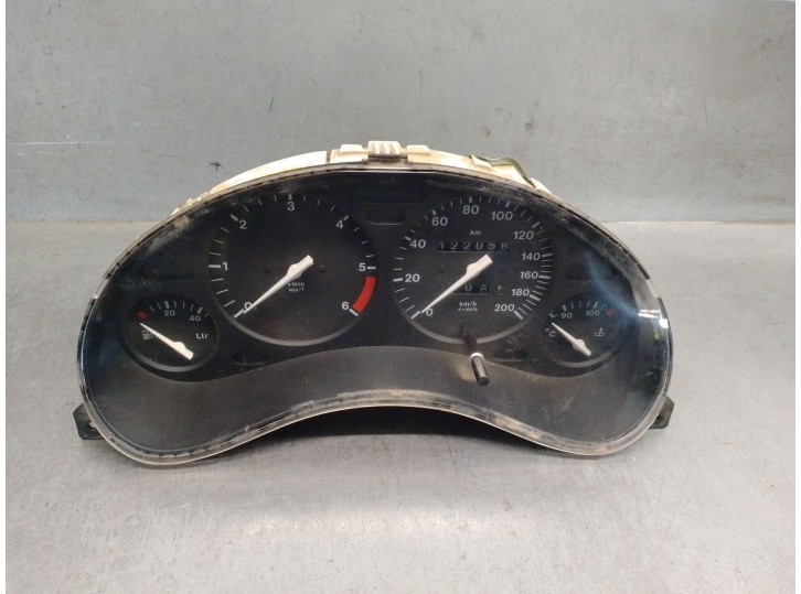 Recambio de cuadro instrumentos para opel corsa b 1.7 diesel referencia OEM IAM 81117906 6234012 