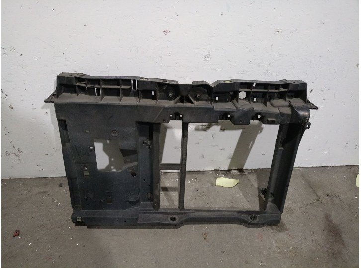 Recambio de calandra delantera de radiador para citroën c3 1.4 referencia OEM IAM 7104FS 7104FS 