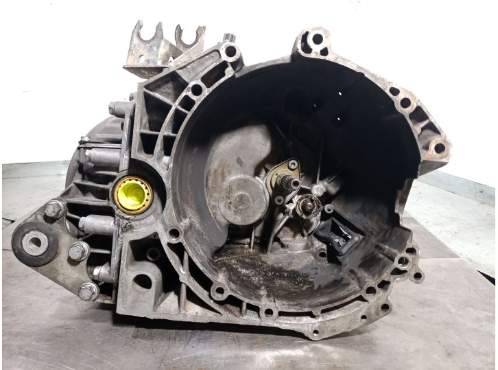 Recambio de caja cambios para peugeot boxer caja/chasis 2.2 hdi 100 referencia OEM IAM 20UM23 2222ZH 0211950