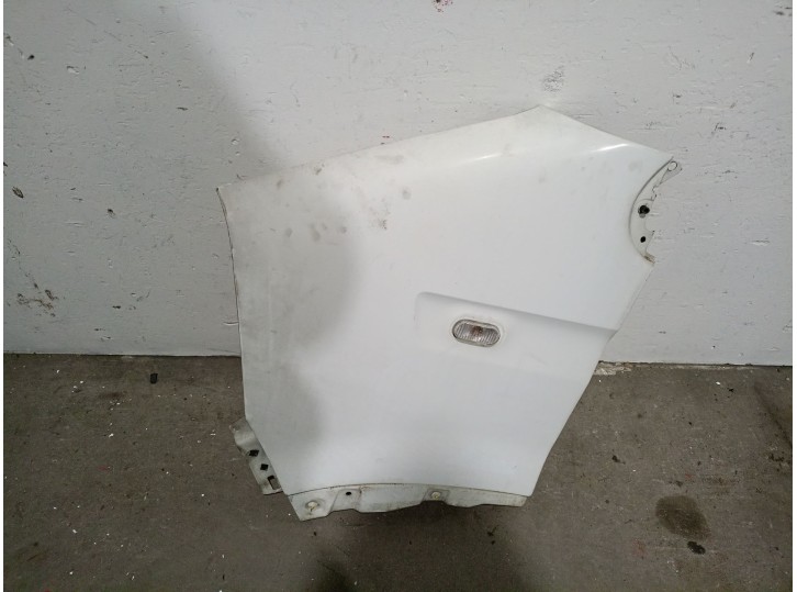 Recambio de aleta delantera izquierda para opel movano a furgoneta (x70) 2.5 dti (fd) referencia OEM IAM 4405436 4405436 