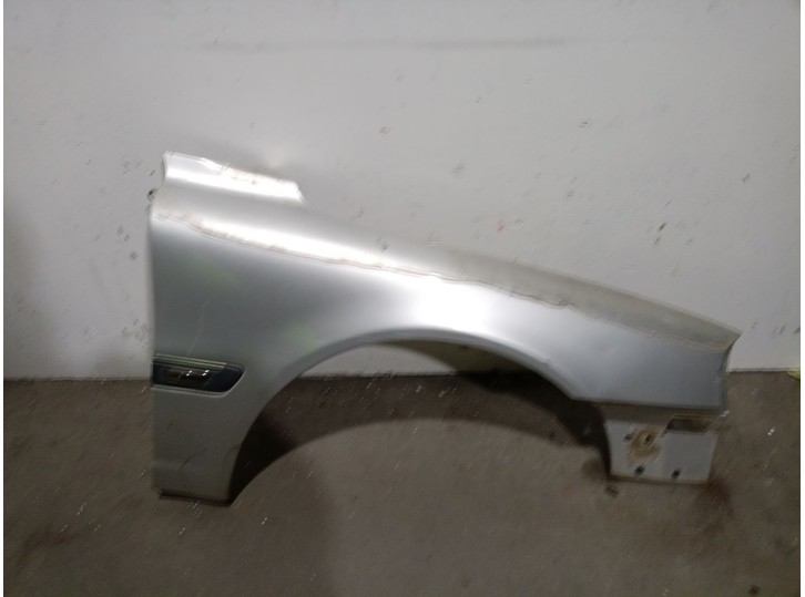 Recambio de aleta delantera derecha para volvo s80 berlina 2.5 d referencia OEM IAM 8679353 8679353 