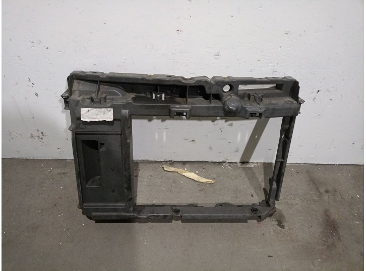 Recambio de calandra delantera de radiador para peugeot 207 16v referencia OEM IAM 7104KN 7104KN 