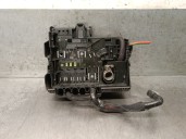 Recambio de caja reles / fusibles para opel corsa e (x15) 1.3 cdti (08, 68) referencia OEM IAM 13491093 525230582