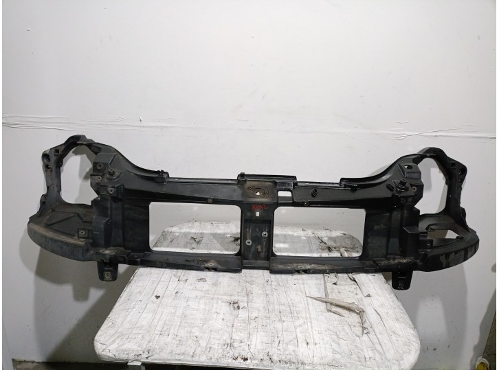 Recambio de panel frontal para opel movano a furgoneta (x70) 2.5 dti (fd) referencia OEM IAM 4405102 4405102 