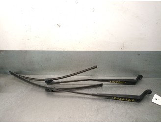 Recambio de brazo limpia delantero derecho para citroën xsara picasso 1.6 16v hdi referencia OEM IAM 6429Q8 6429Q8 