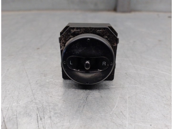 Recambio de mando retrovisor para hyundai matrix (fc) 1.5 crdi cat referencia OEM IAM 9357017100  