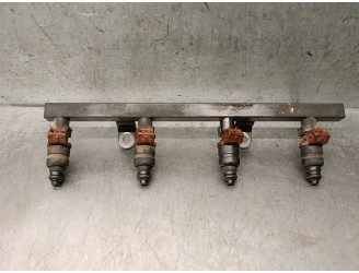 Recambio de rampa inyectora para daewoo nubira berlina 1.6 cat referencia OEM IAM 96386764 96386764 