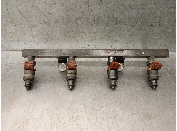 Recambio de rampa inyectora para daewoo nubira berlina 1.6 cat referencia OEM IAM 96386764 96386764 