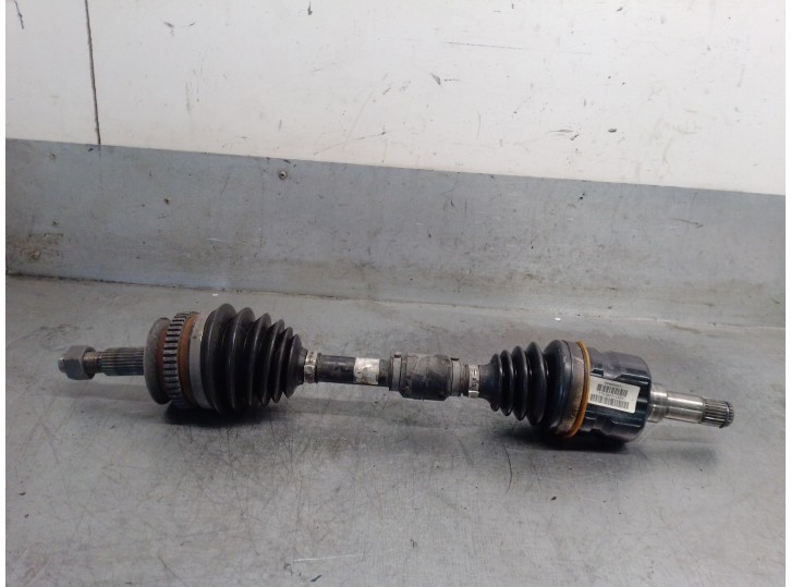 Recambio de transmision delantera izquierda para chrysler voyager (gs) 3.8 v6 cat referencia OEM IAM P04808971  4808971