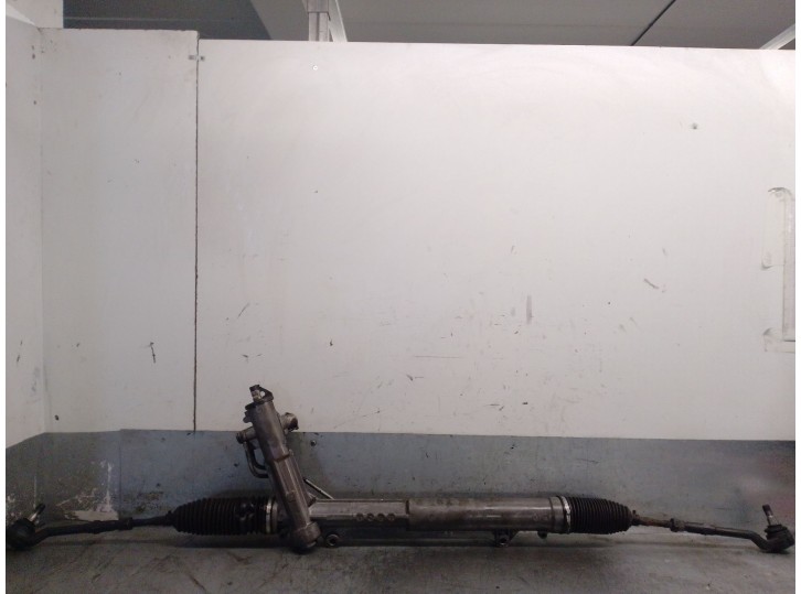 Recambio de cremallera direccion para bmw x5 (e53) 3.0 turbodiesel cat referencia OEM IAM 676164406 32136769268 