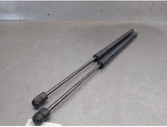 Recambio de amortiguadores maletero / porton para mazda 3 hatchback (bp) 2.0 skyactiv-g m hybrid referencia OEM IAM BDMT62620 BD