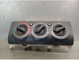 Recambio de mando calefaccion / aire acondicionado para renault clio ii fase ii (b/cb0) 1.2 referencia OEM IAM 8200147180 770104