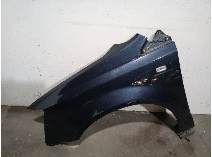 Recambio de aleta delantera izquierda para chrysler grand voyager v (rt) 2.8 crd referencia OEM IAM 68029129AA 68029129AA 