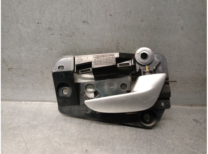 Recambio de maneta interior delantera derecha para volvo xc90 2.4 diesel cat referencia OEM IAM 30761318 30761318 