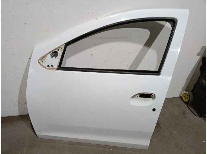 Recambio de puerta delantera izquierda para dacia sandero ii 1.5 dci diesel referencia OEM IAM 801012479R 801012479R 