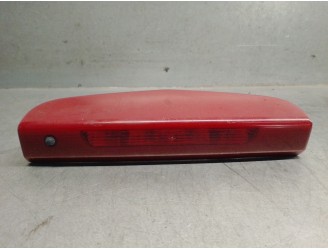 Recambio de luz central de freno para opel corsa d 1.3 16v cdti referencia OEM IAM 13186347 1222129 