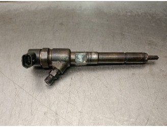 Recambio de inyector para fiat punto (evo) (199) 1.3 16v jtd cat referencia OEM IAM 0445110351 