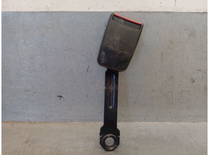 Recambio de enganche cinturon delantero izquierdo para citroën zx 1.8 referencia OEM IAM LZF 